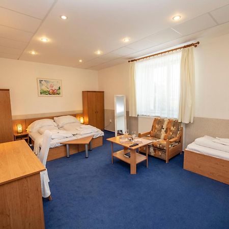Hotel Allvet Drnovice  Exterior foto