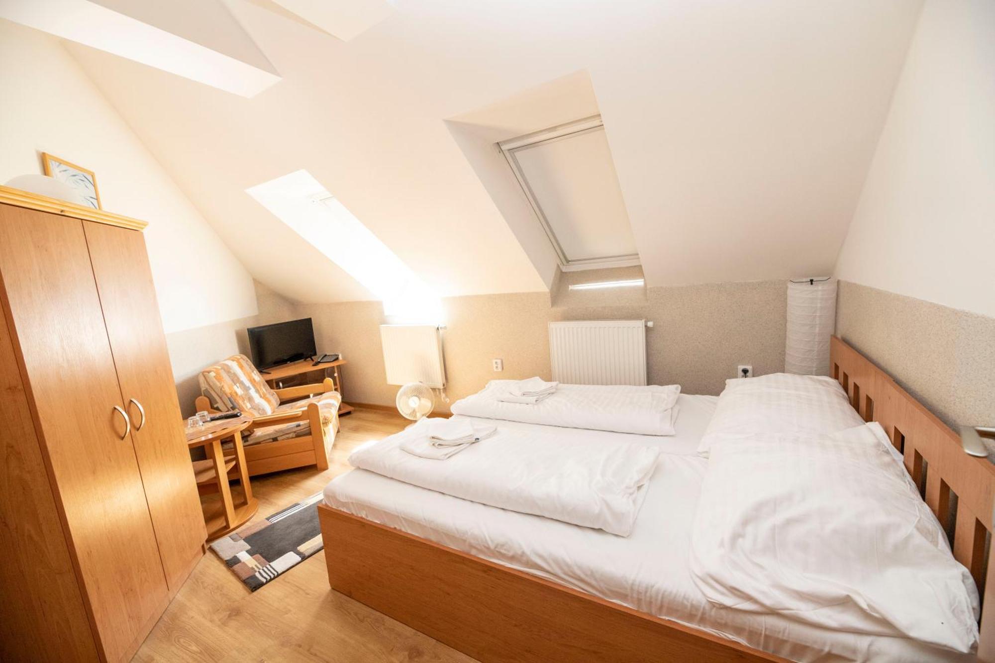 Hotel Allvet Drnovice  Exterior foto